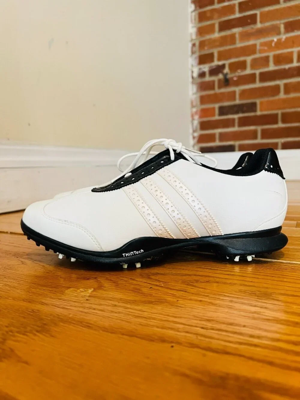 Women's Adidas Golf Shoes Sneakers Size 8.5